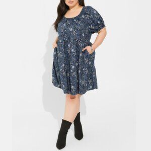 NWT Torrid Blue Floral Print Mini Chambray Denim Look Puff Sleeve Smocked Dress